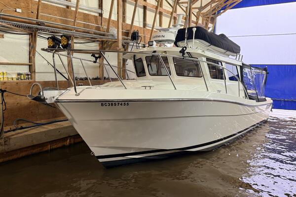 Kapalua 33ft Ocean Sport Yacht For Sale