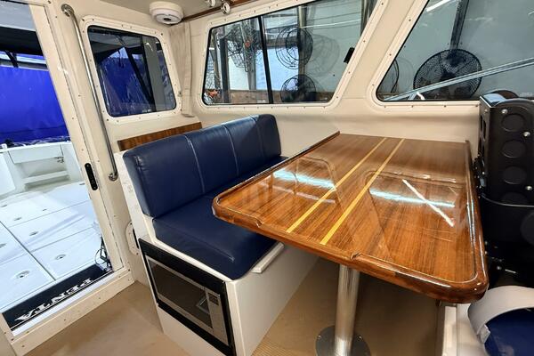 Kapalua 33ft Ocean Sport Yacht For Sale
