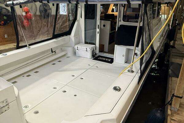 Ocean Sport Roamer Yacht For Sale