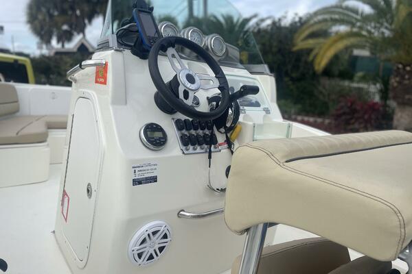 18ft Barracuda Yacht For Sale