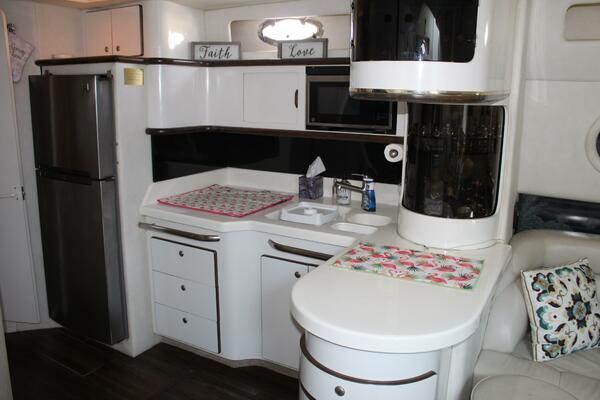 Fuelish Pleasure 50ft Sea Ray Yacht For Sale