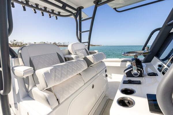 39ft Yellowfin Yacht For Sale