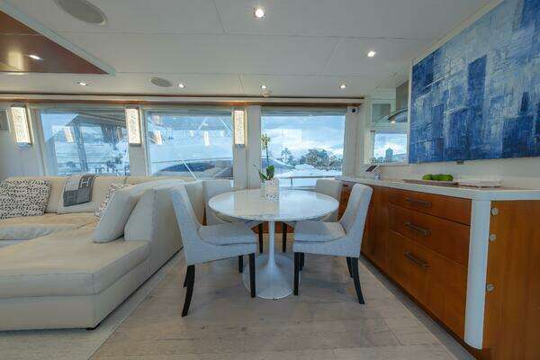 Lazzara Yachts  Yacht For Sale