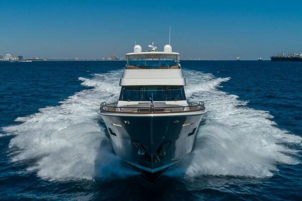 WHISTLE 76ft Lazzara Yachts Yacht For Sale