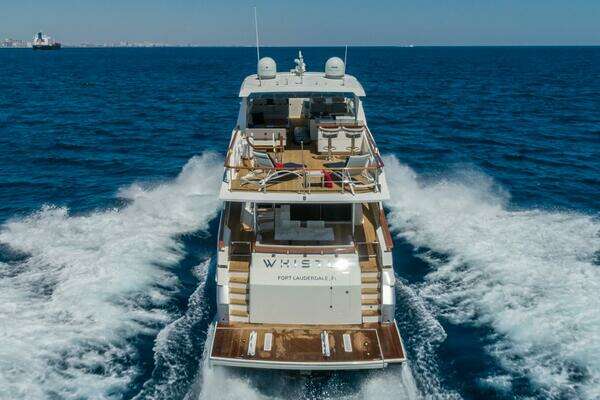 Lazzara Yachts  Yacht For Sale