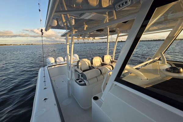 T T ONE MORE DAY 42ft Yellowfin Yacht For Sale