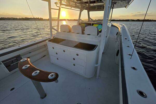 Yellowfin 42 Offshore Yacht For Sale