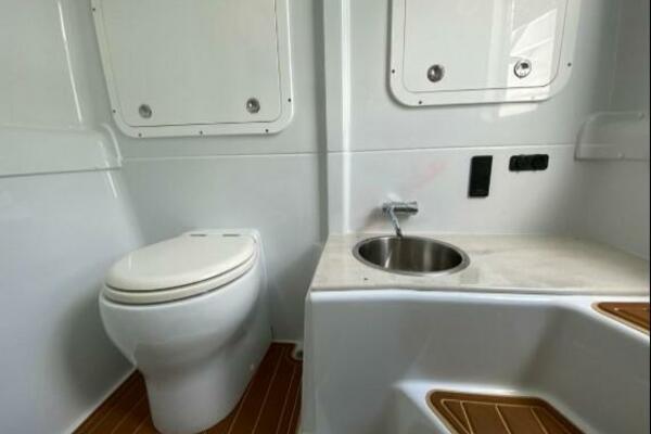 T T ONE MORE DAY 42ft Yellowfin Yacht For Sale