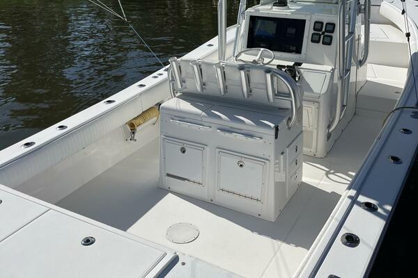 INVICTUS 32ft Regulator Yacht For Sale