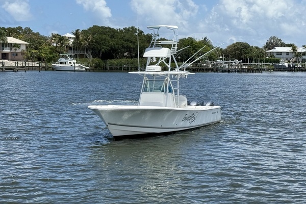 Photo of the 2006 Regulator 32 Center Console "INVICTUS"