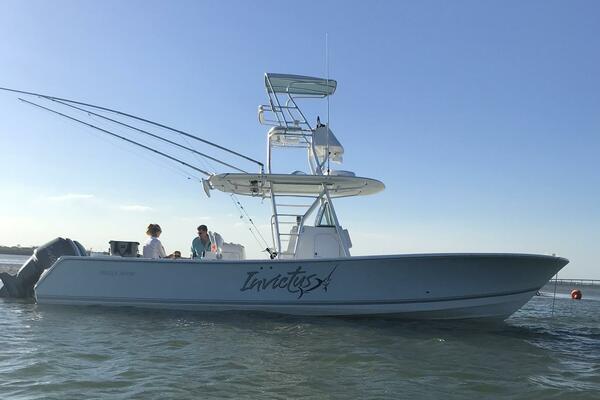 INVICTUS 32ft Regulator Yacht For Sale