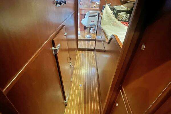 Amel Mango Yacht For Sale