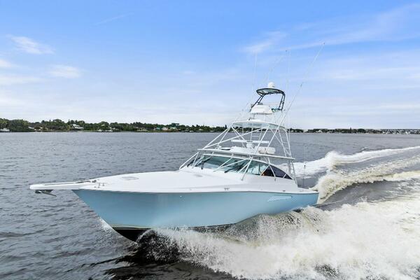 URGENT SEA 45ft Viking Yacht For Sale