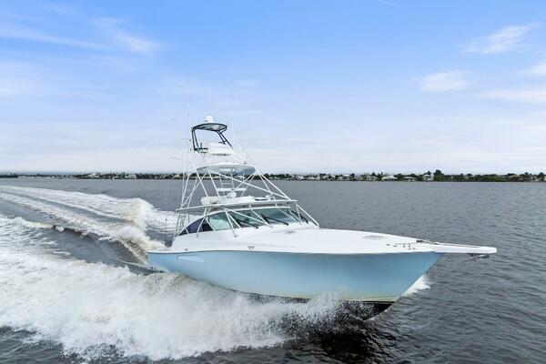 URGENT SEA 45ft Viking Yacht For Sale