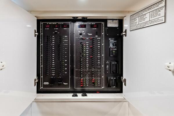 URGENT SEA 45ft Viking Yacht For Sale