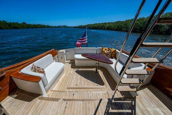 Hinckley Talaria Yacht For Sale