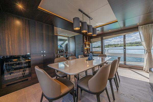 HIDEOUT 88ft Sunseeker Yacht For Sale