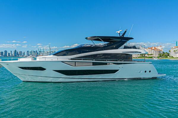 HIDEOUT 88ft Sunseeker Yacht For Sale