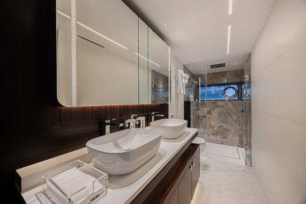 HIDEOUT 88ft Sunseeker Yacht For Sale