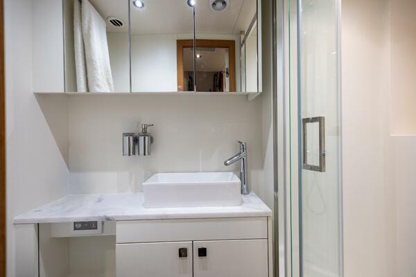 HIDEOUT 88ft Sunseeker Yacht For Sale