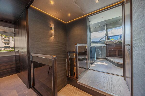 HIDEOUT 88ft Sunseeker Yacht For Sale