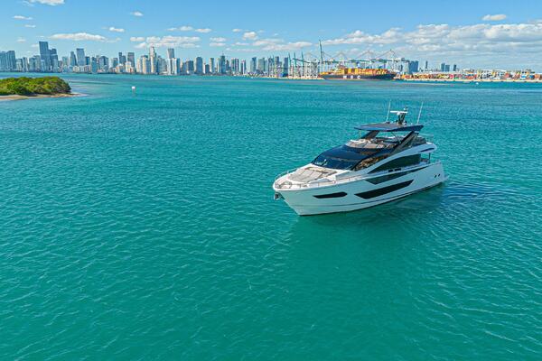 HIDEOUT 88ft Sunseeker Yacht For Sale