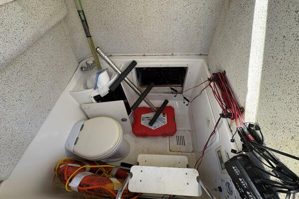 Reel Anomaly 35ft Wellcraft Yacht For Sale