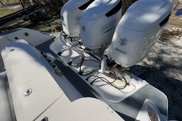 Reel Anomaly 35ft Wellcraft Yacht For Sale