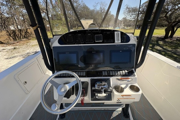 Reel Anomaly 35ft Wellcraft Yacht For Sale