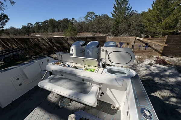 Reel Anomaly 35ft Wellcraft Yacht For Sale