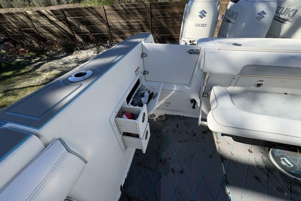 Reel Anomaly 35ft Wellcraft Yacht For Sale