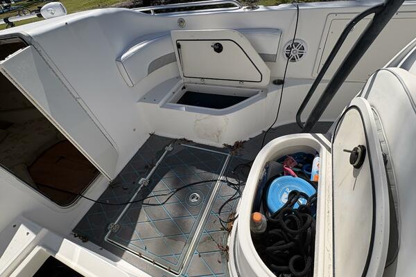 Reel Anomaly 35ft Wellcraft Yacht For Sale