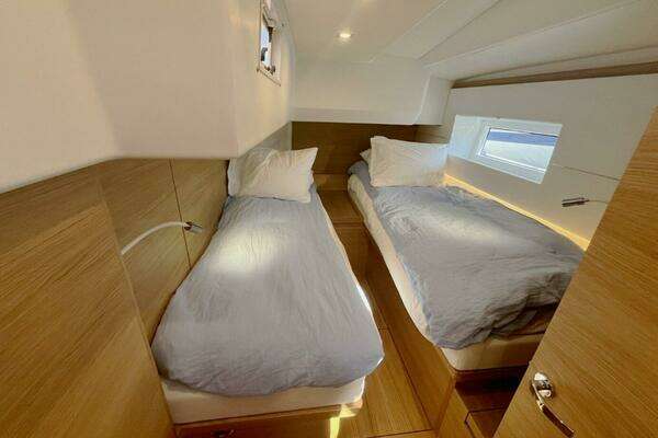 Solaris 50 Yacht For Sale
