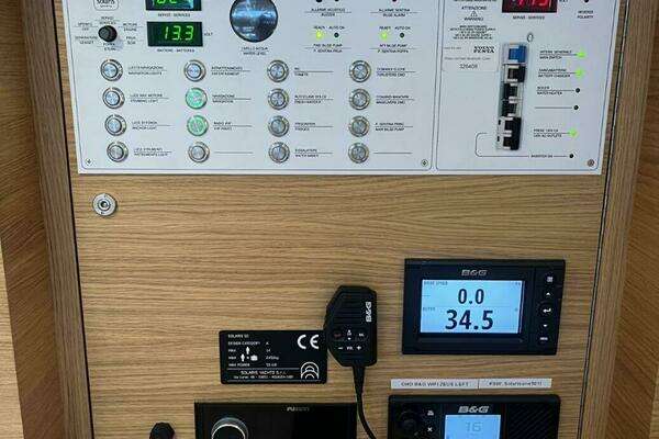 Solaris 50 Yacht For Sale