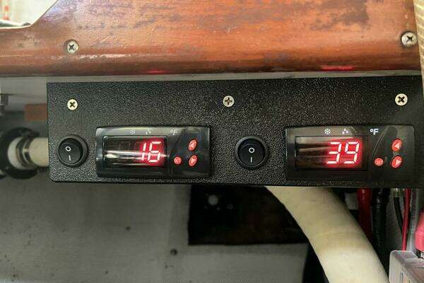 Able Apogee 50 Yacht For Sale