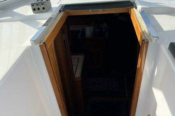 Able Apogee 50 Yacht For Sale