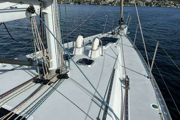 Able Apogee 50 Yacht For Sale