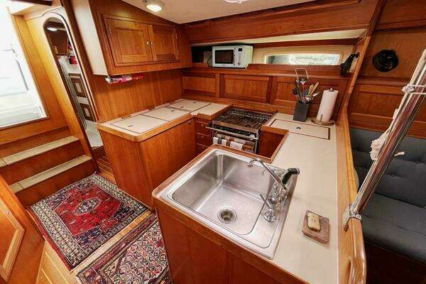 Able Apogee 50 Yacht For Sale