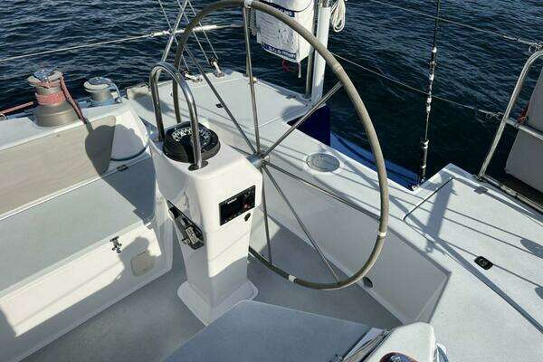Able Apogee 50 Yacht For Sale