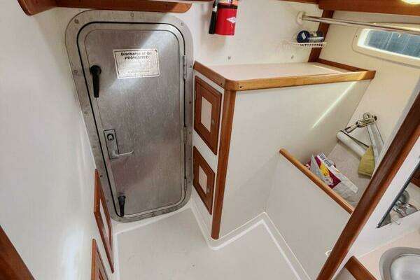 Able Apogee 50 Yacht For Sale