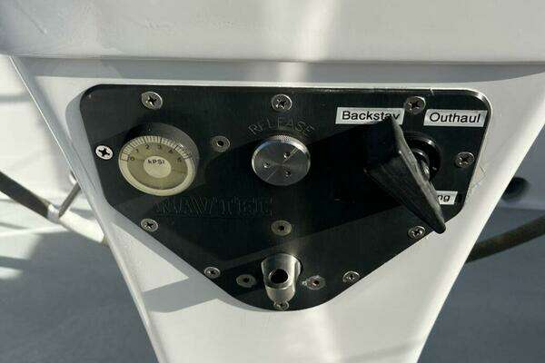 Able Apogee 50 Yacht For Sale