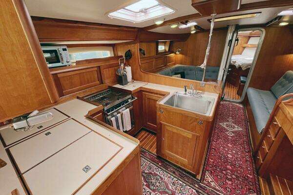 Able Apogee 50 Yacht For Sale