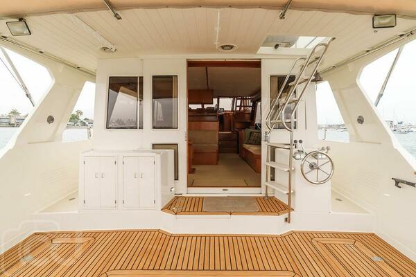 Island Girl 52ft Offshore Yachts Yacht For Sale