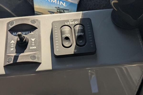 32ft Thunderjet Yacht For Sale