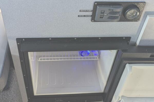 32ft Thunderjet Yacht For Sale