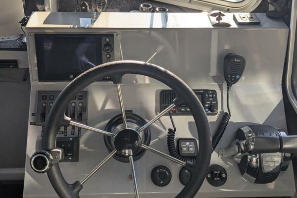 32ft Thunderjet Yacht For Sale