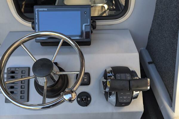 32ft Thunderjet Yacht For Sale