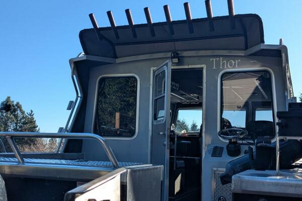 32ft Thunderjet Yacht For Sale