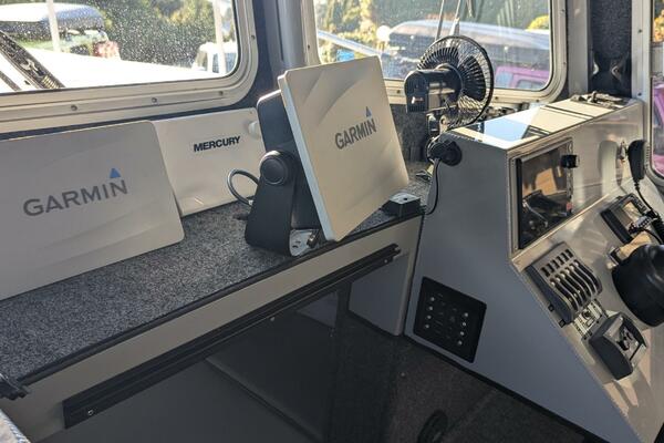 32ft Thunderjet Yacht For Sale