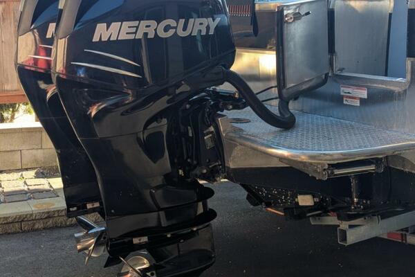 32ft Thunderjet Yacht For Sale